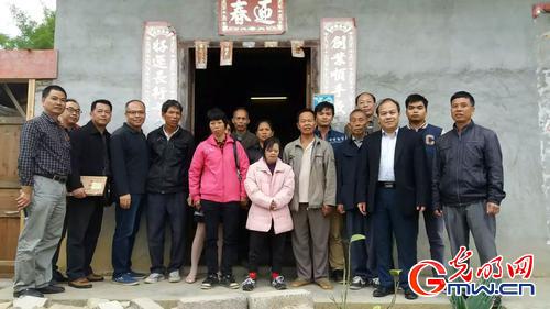 辨乡音寻亲人 精准扶贫让失散亲人重聚